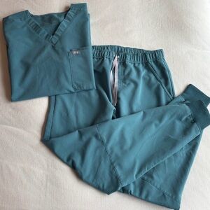 Seafoam Green Figs Jogger Scrub Set